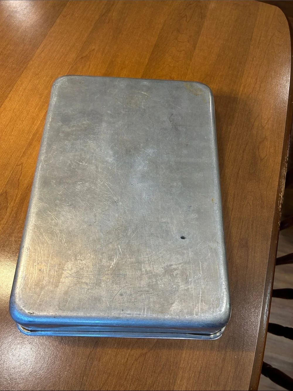 Vintage Mirro 13” x 9” Aluminum cake pan with lid